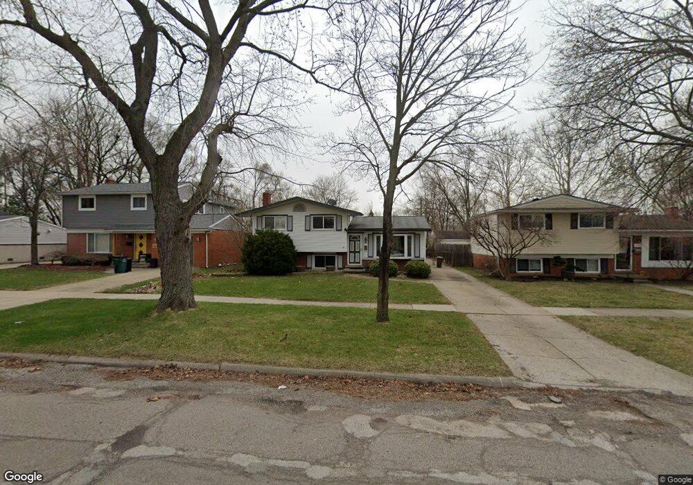 1235 W Elmwood Ave, Clawson, MI 48017 - photo 1