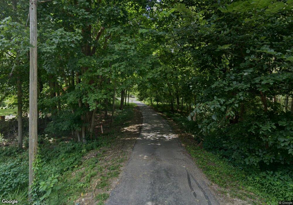 420 W Oak St, Cedarville, IL 61013 - photo 1