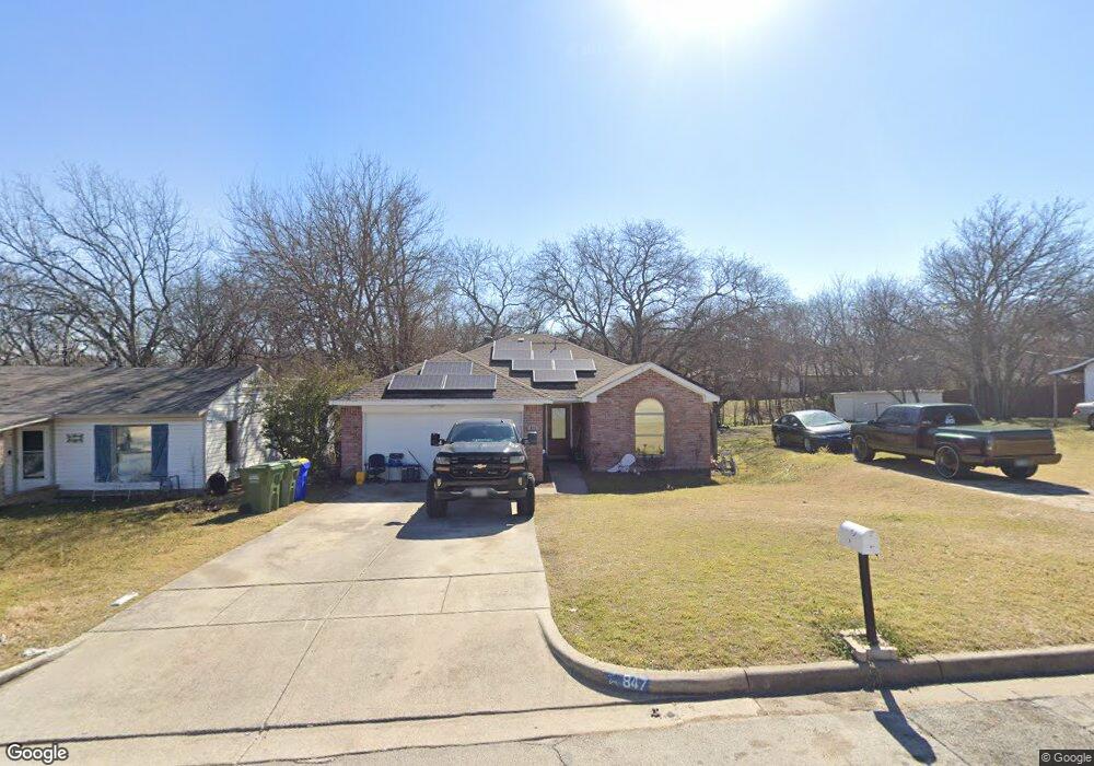 847 Mirike Dr, Fort Worth, TX 76108 - photo 1