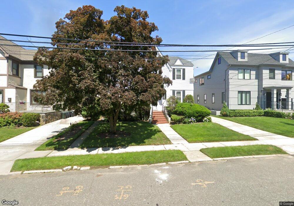 386 Barnard Ave, Cedarhurst, NY 11516 - photo 1