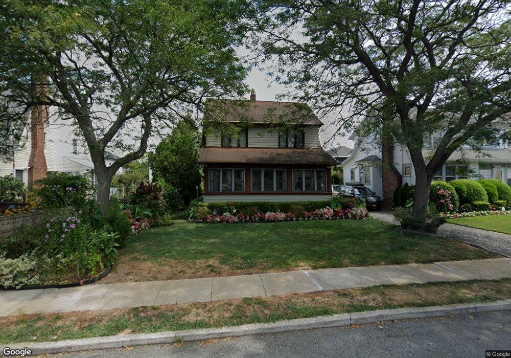 416 Oceanpoint Ave, Cedarhurst, NY 11516 - photo 1