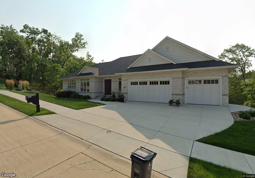 3310 Rimrock Ct NE, Cedar Rapids, IA 52402 - photo 1