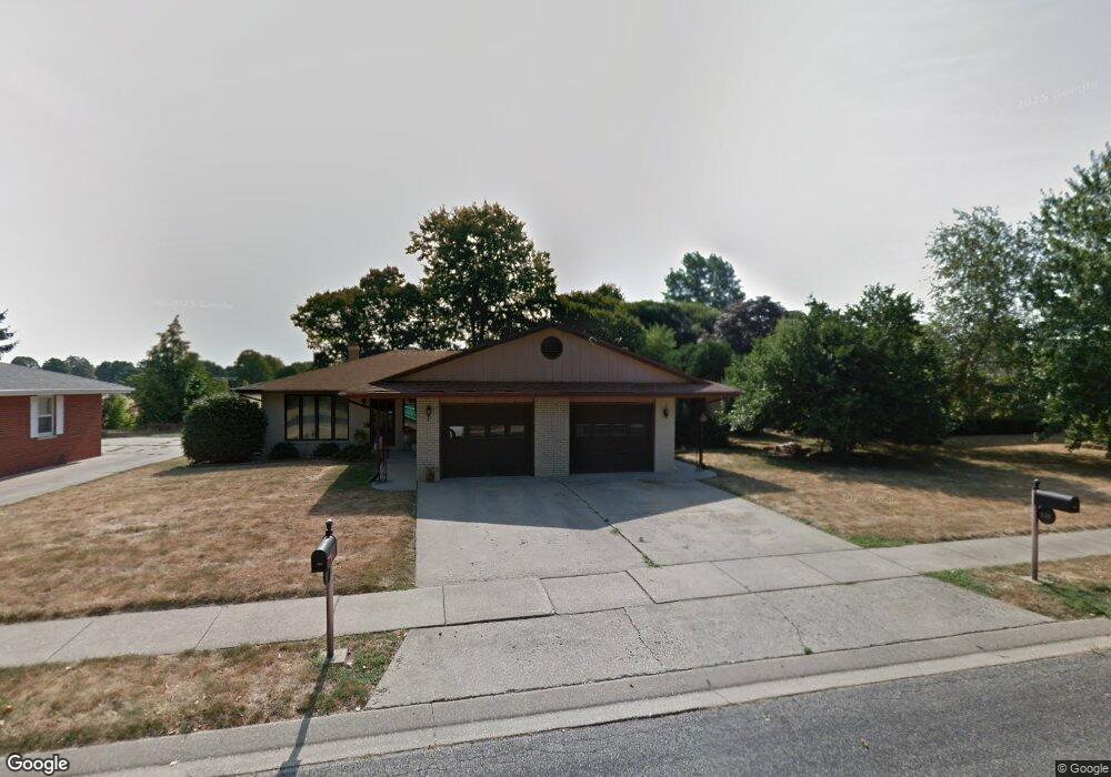 12 Eisenhower Dr, Jacksonville, IL 62650 - photo 1