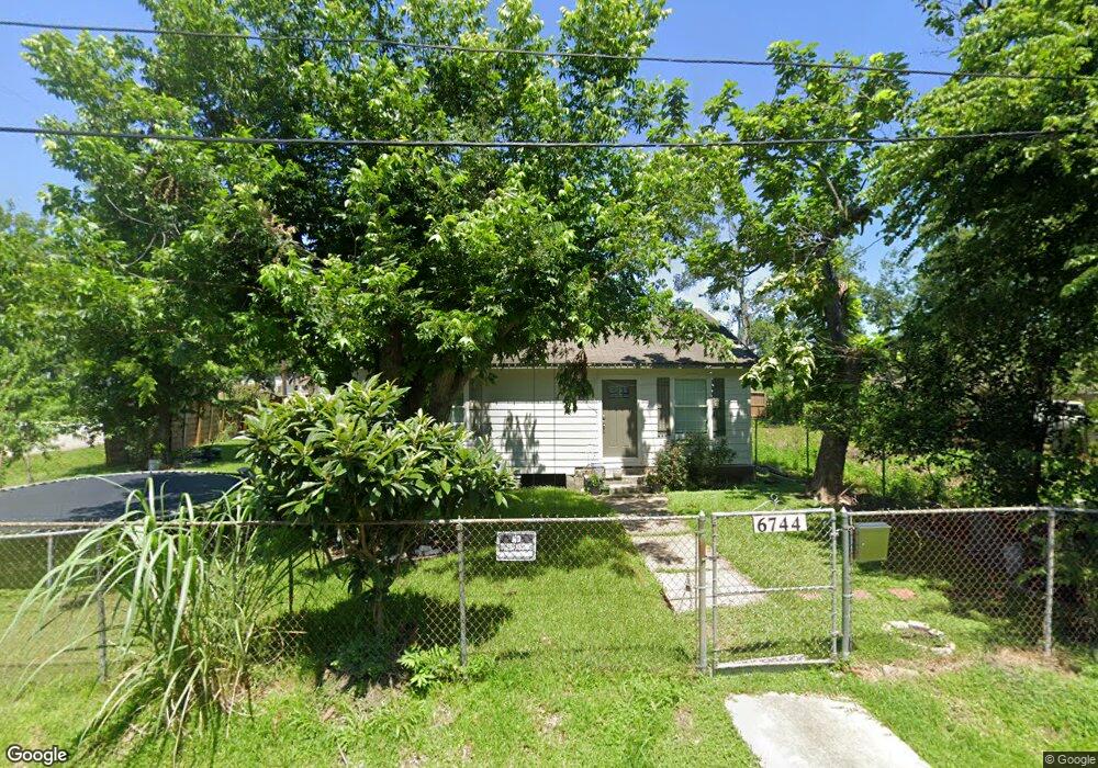 6744 Madrid St, Houston, TX 77021 - photo 1