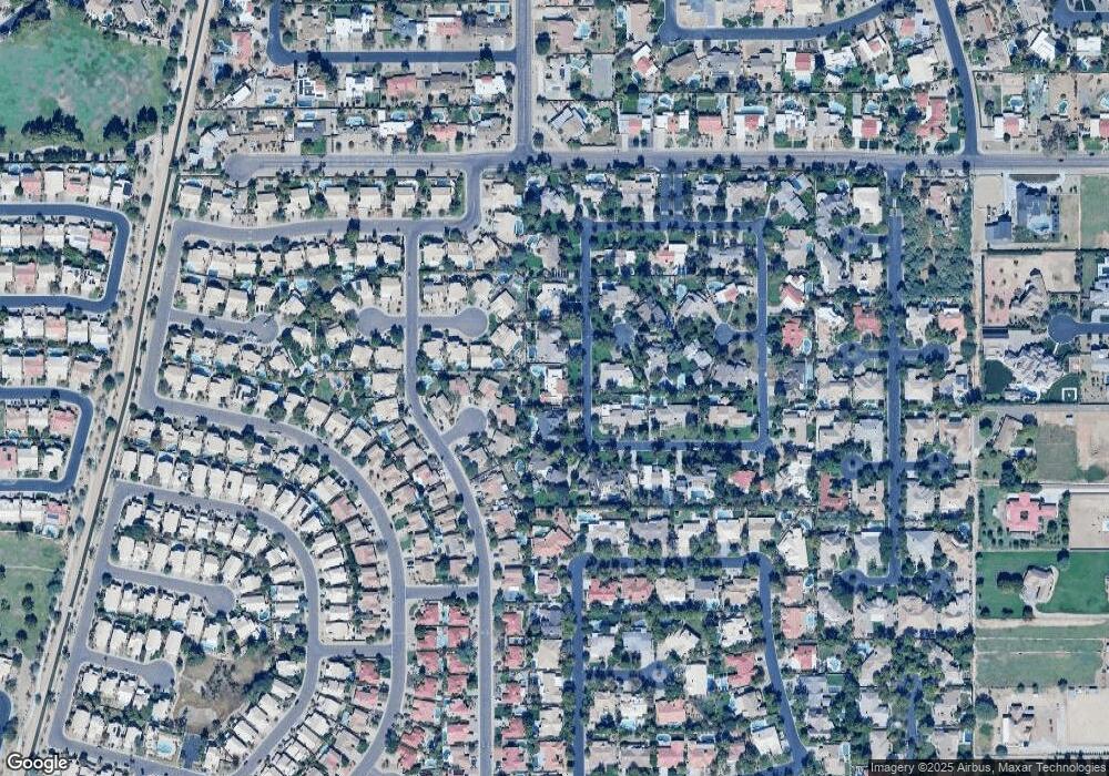 8224 S Pecan Grove Cir, Tempe, AZ 85284 - photo 1