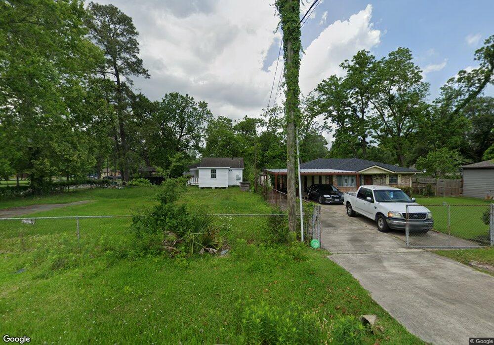 7401 Weyburn St, Houston, TX 77028 - photo 1