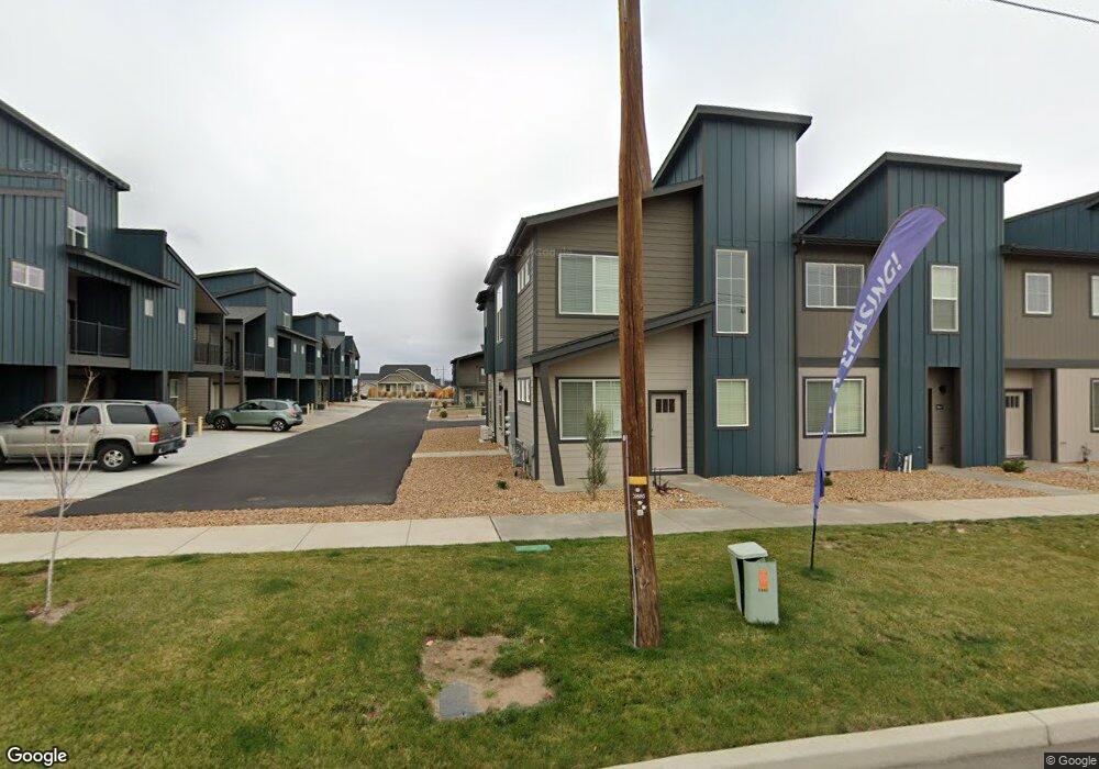 3879 SW Obsidian Ave, Redmond, OR 97756 - photo 1