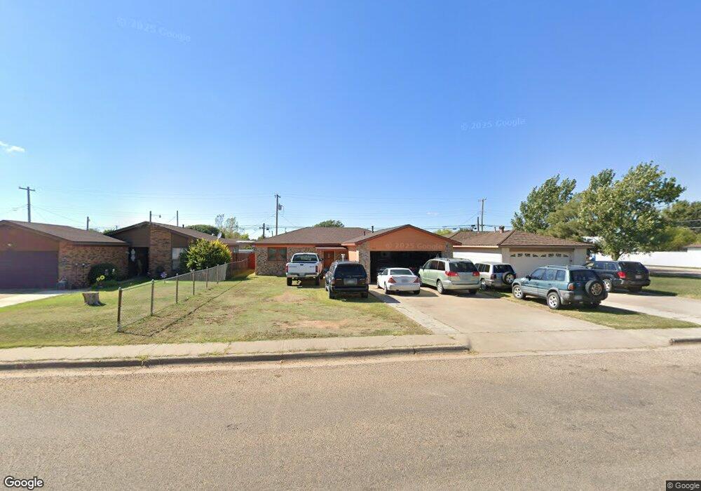 227 N Birge Ave, Dumas, TX 79029 - photo 1