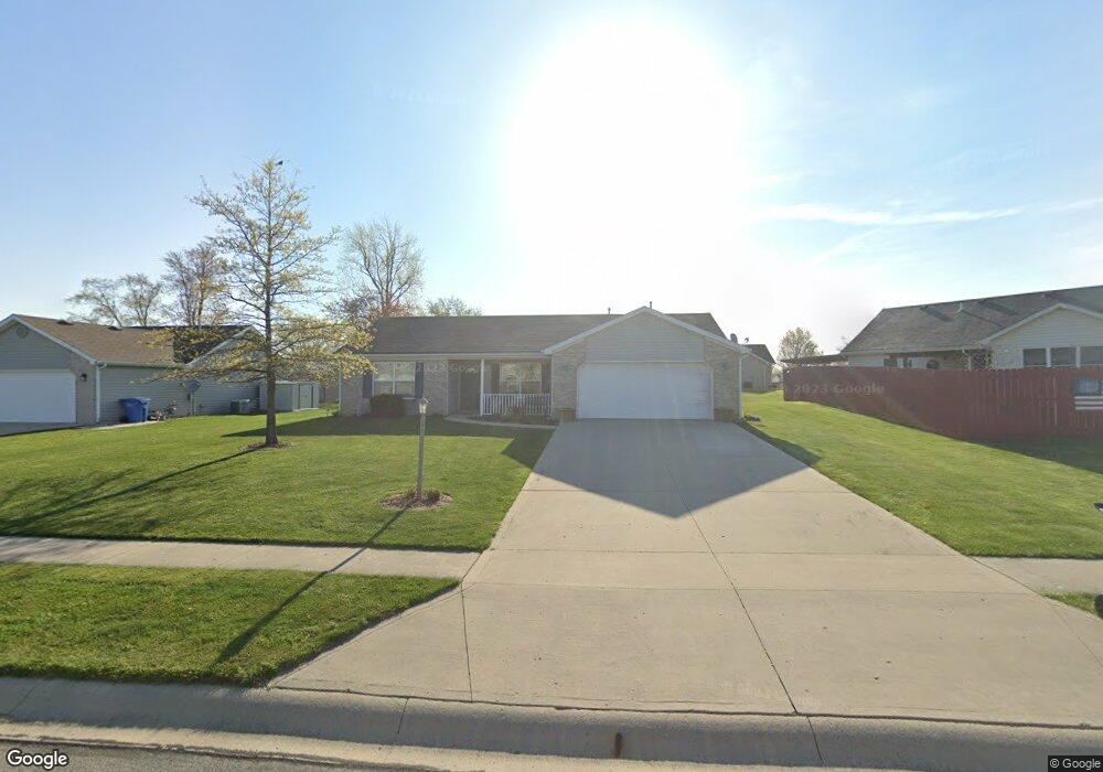 910 N Turtle Run, Churubusco, IN 46723 - photo 1