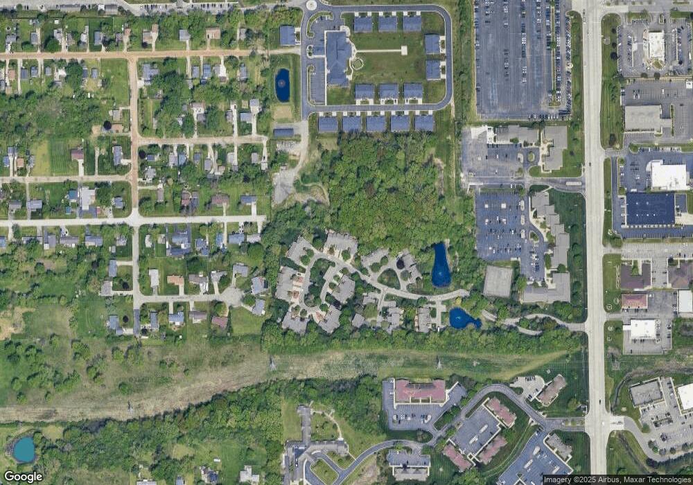 2444 Valley Oaks Cir unit 34, Flint, MI 48532 - photo 1