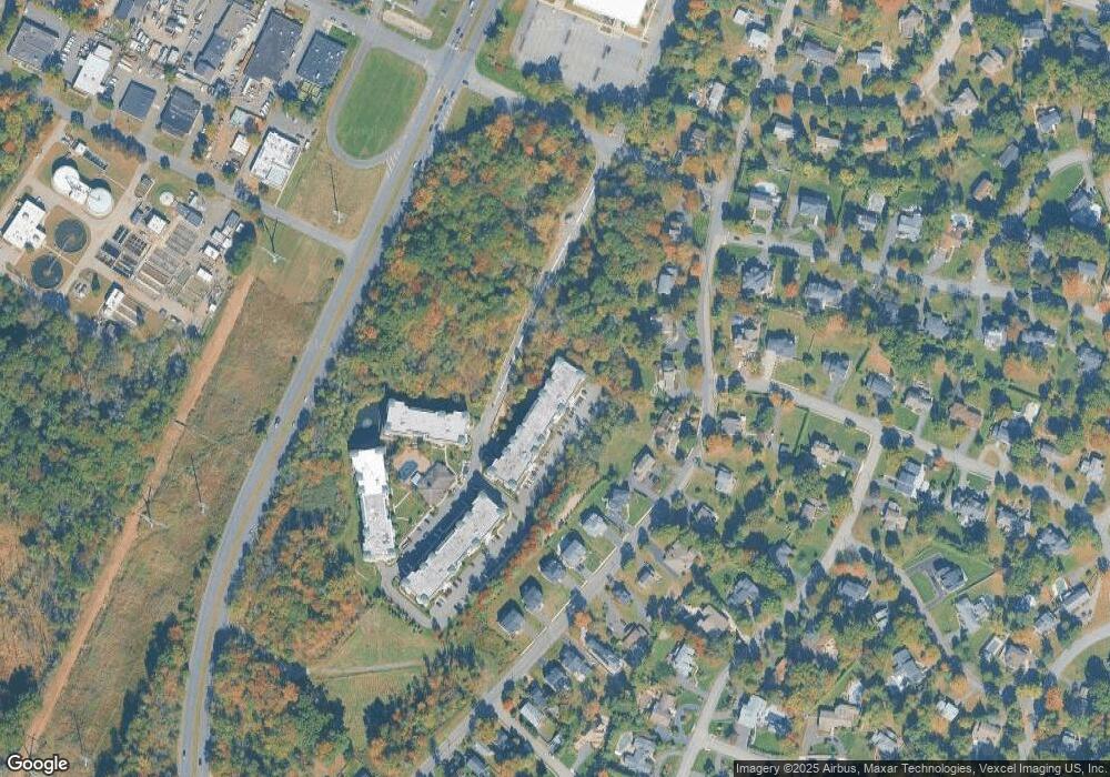 5204 Pointe Gate Dr, Livingston, NJ 07039 - photo 1