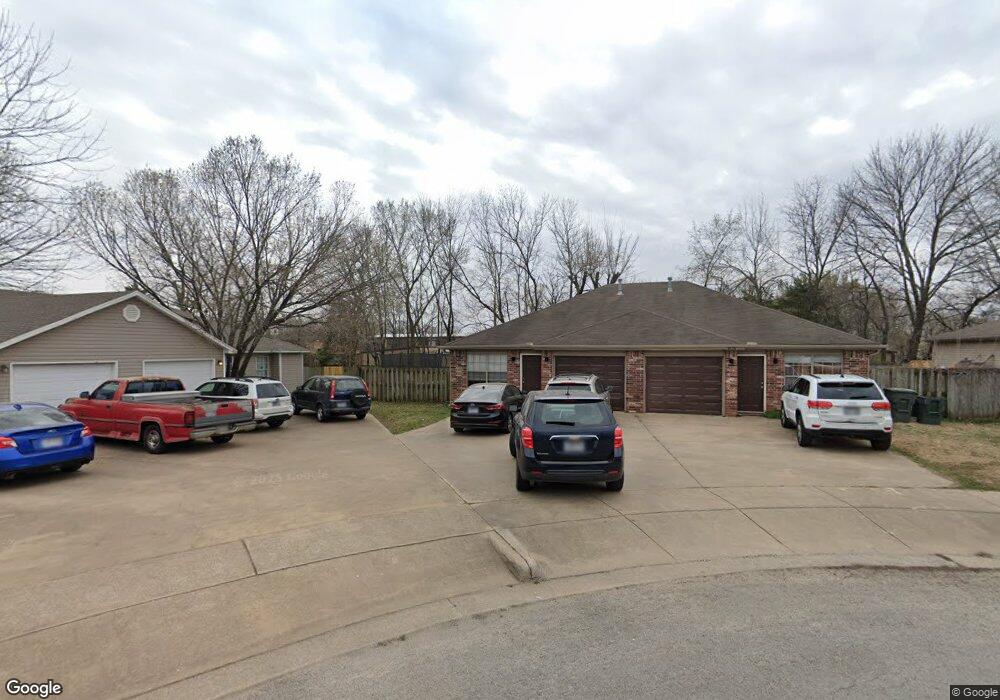 1673 &1675 E Evalyn Cir, Fayetteville, AR 72701 - photo 1