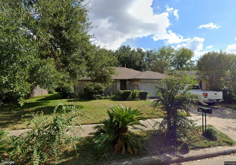 3411 Willow Tree Dr, Houston, TX 77066 - photo 1