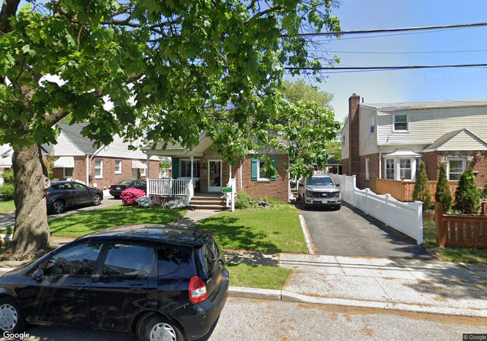 159 Randolph Ave, Franklin Square, NY 11010 - photo 1