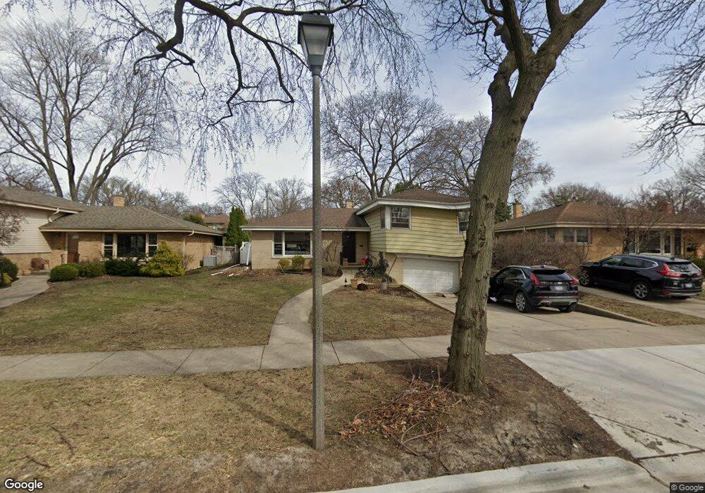 821 S Prospect Ave, Elmhurst, IL 60126 - photo 1