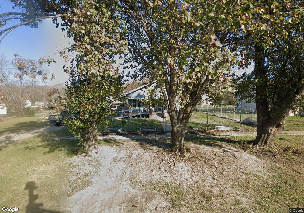 1208 W Cummings St, Henryetta, OK 74437 - photo 1