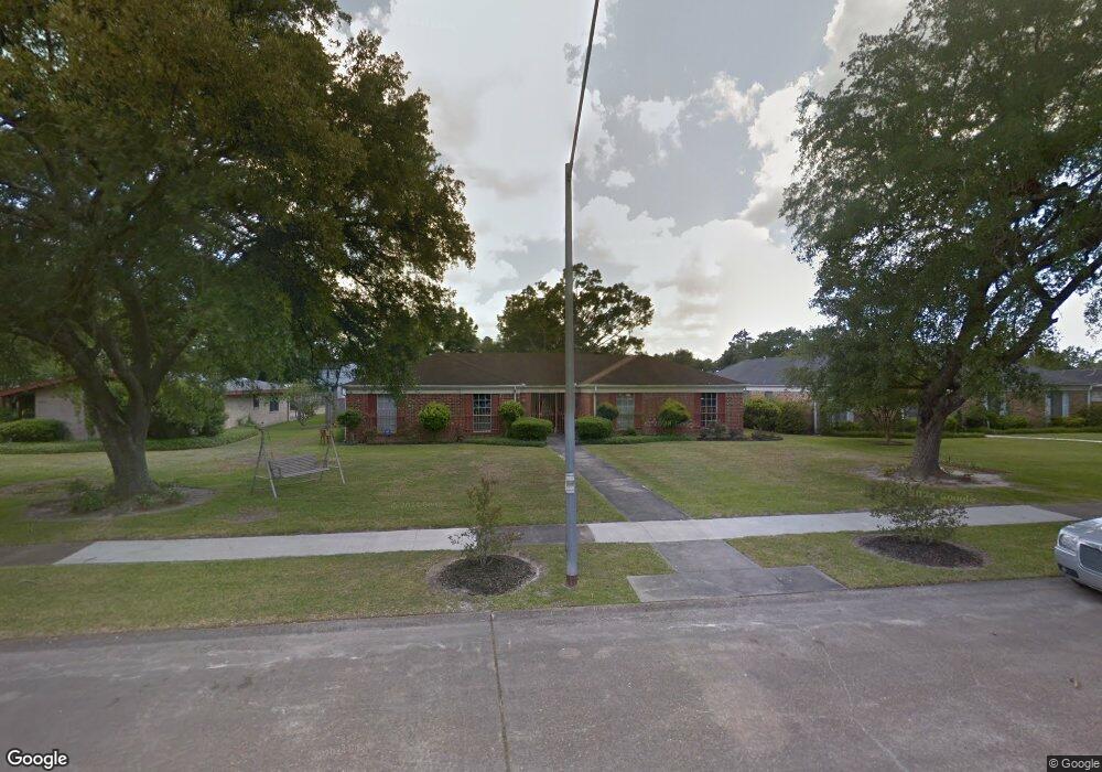 2418 19th St, Lake Charles, LA 70601 - photo 1