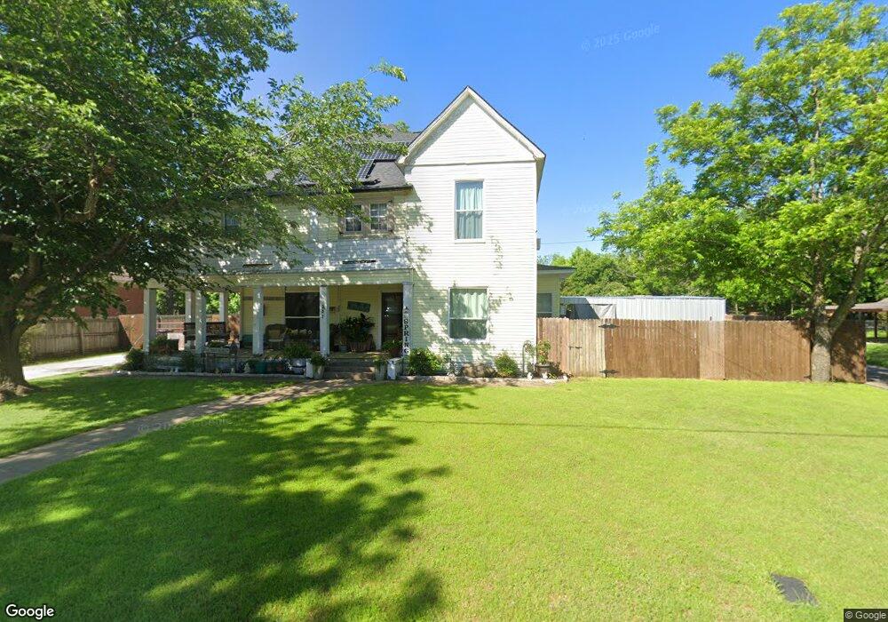 307 N Pendell Ave, Cleburne, TX 76033 - photo 1