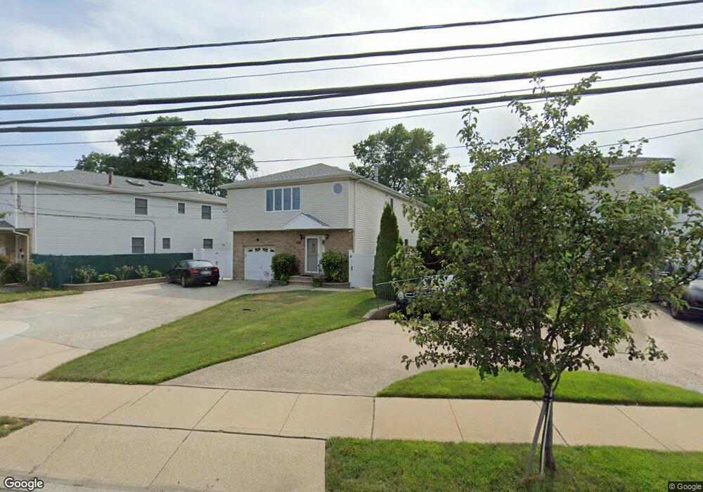 263 Marcus Ave, New Hyde Park, NY 11040 - photo 1