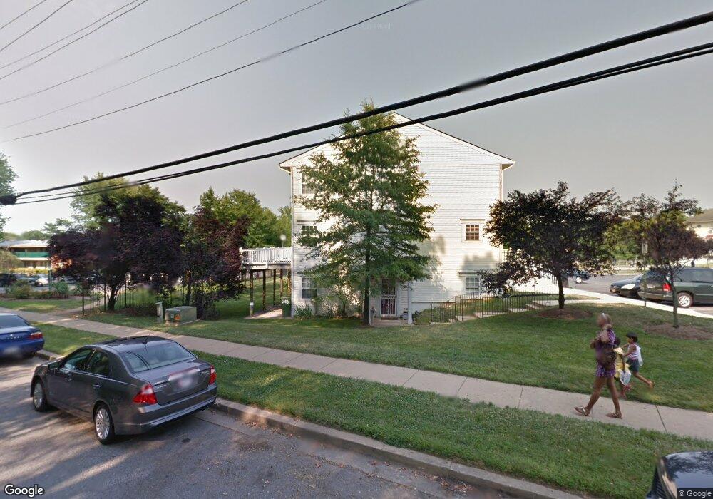 6075 64th Ave, Riverdale, MD 20737 - photo 1