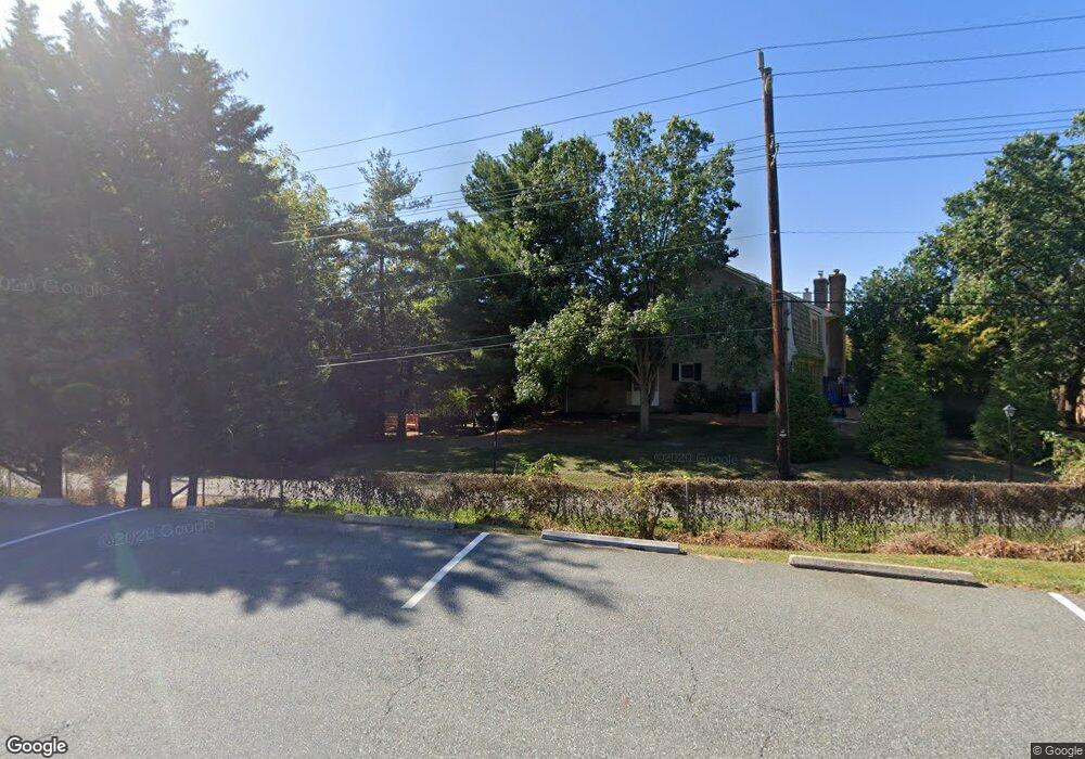 10775 Brewer House Rd, Rockville, MD 20852 - photo 1