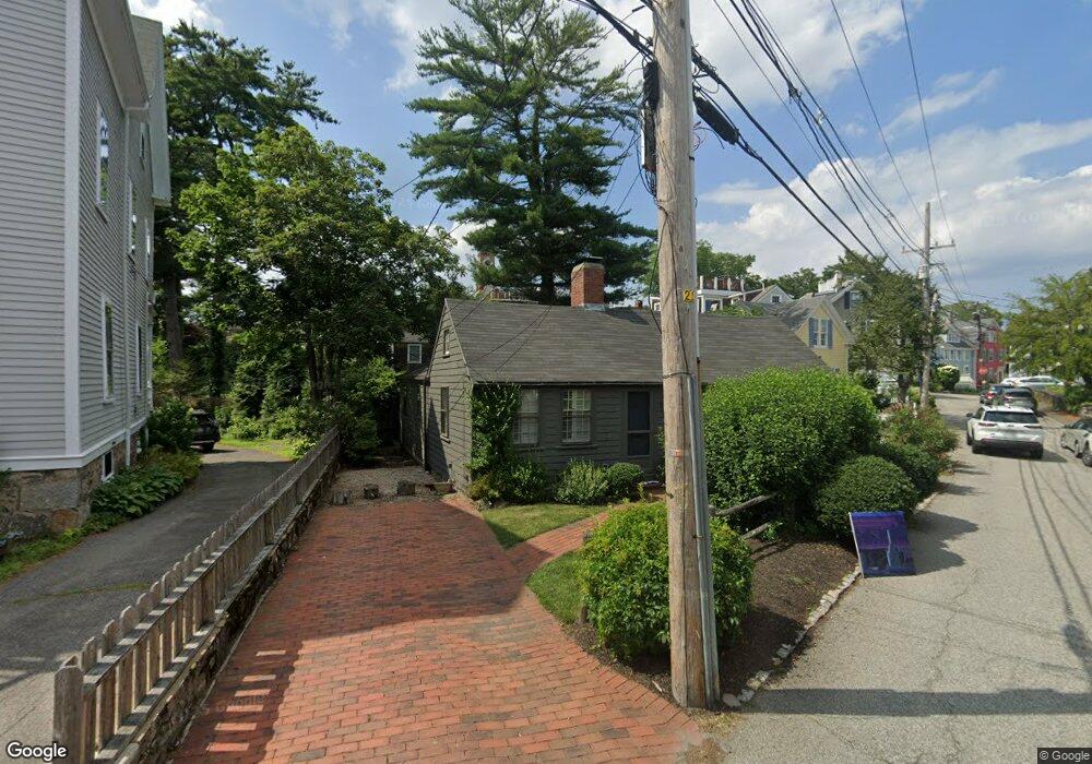 7 Gregory St, Marblehead, MA 01945 - photo 1