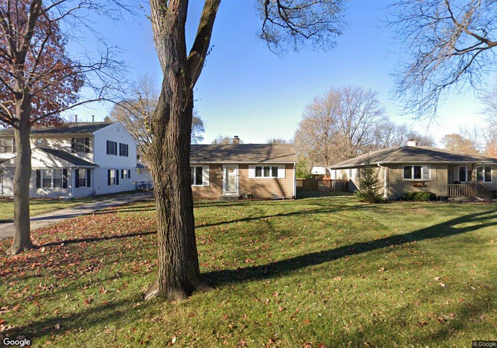 2205 Flicker Ln, Rolling Meadows, IL 60008 - photo 1