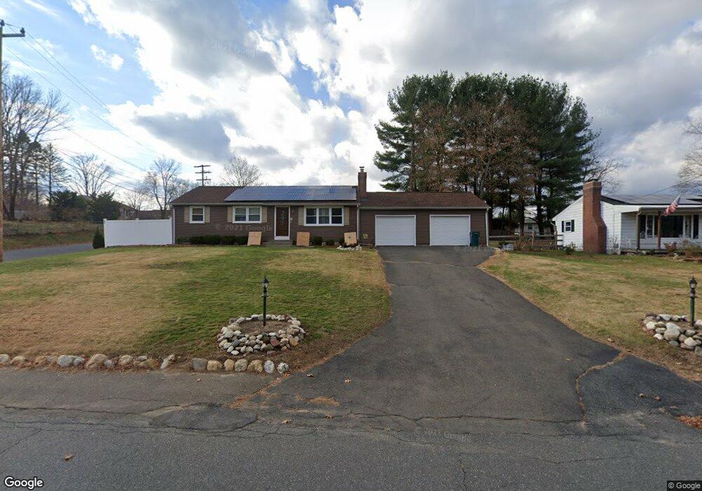 194 Hendrick St, Easthampton, MA 01027 - photo 1