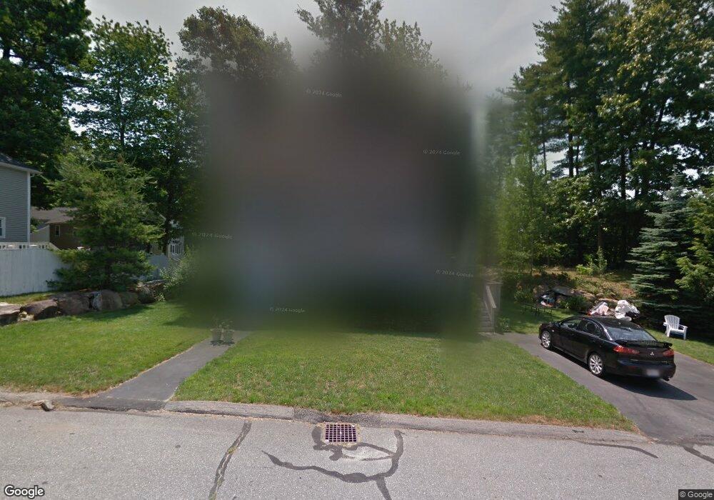 752 Hypine Rd, Dracut, MA 01826 - photo 1