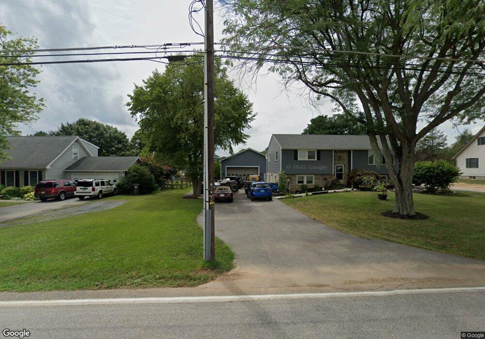 1125 Pine Grove Rd, Hanover, PA 17331 - photo 1