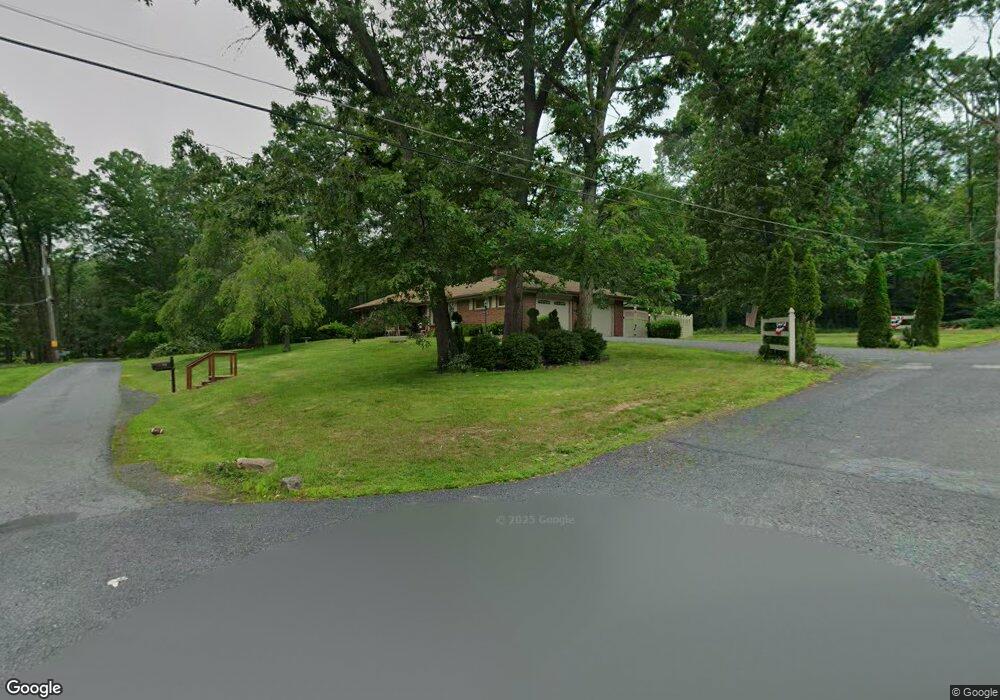 32 Pine Rd, Orwigsburg, PA 17961 - photo 1