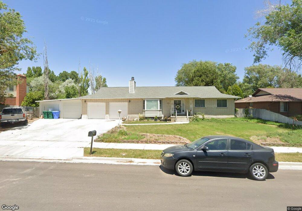 1370 W 11940 S, Riverton, UT 84065 - photo 1