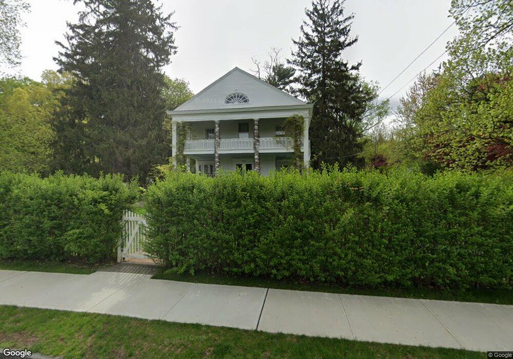 567 Bedford Rd, Tarrytown, NY 10591 - photo 1