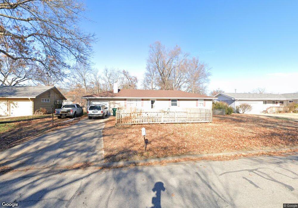 3103 Thornton Ave, Parsons, KS 67357 - photo 1