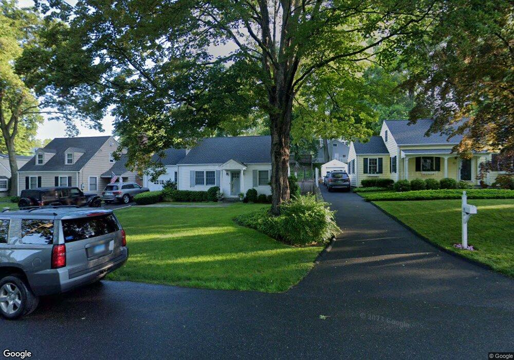 11 Devon Rd, Darien, CT 06820 - photo 1