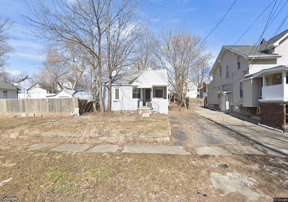 1637 Illinois Ave, Flint, MI 48506 - photo 1