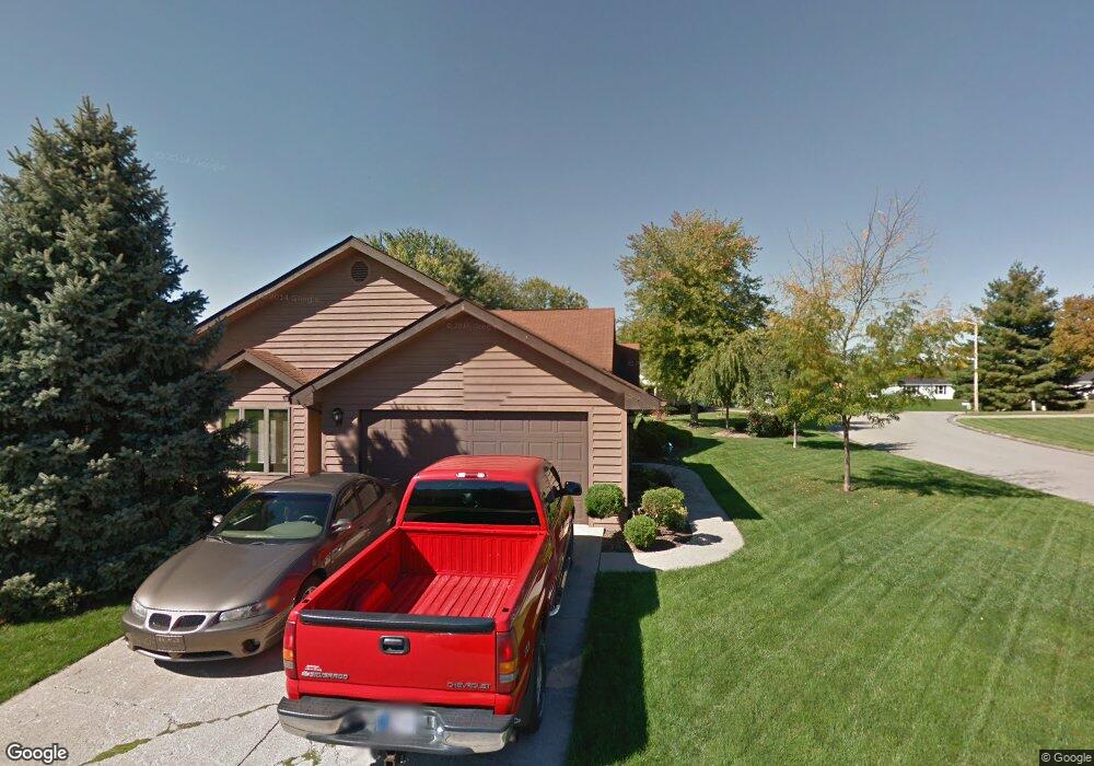 211 Whippoorwill Dr, Batesville, IN 47006 - photo 1