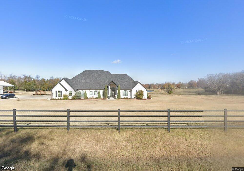 716 Elm St, Henryetta, OK 74437 - photo 1