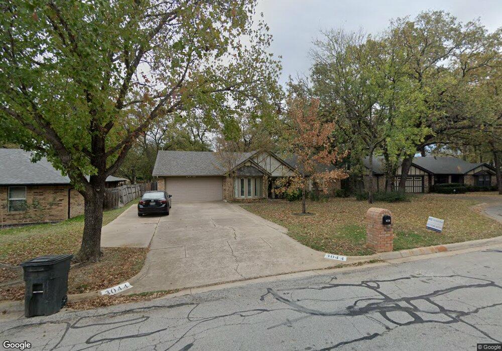 3044 Steve Dr, Hurst, TX 76054 - photo 1
