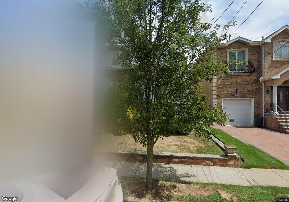 472 Bayview Ave, Cedarhurst, NY 11516 - photo 1