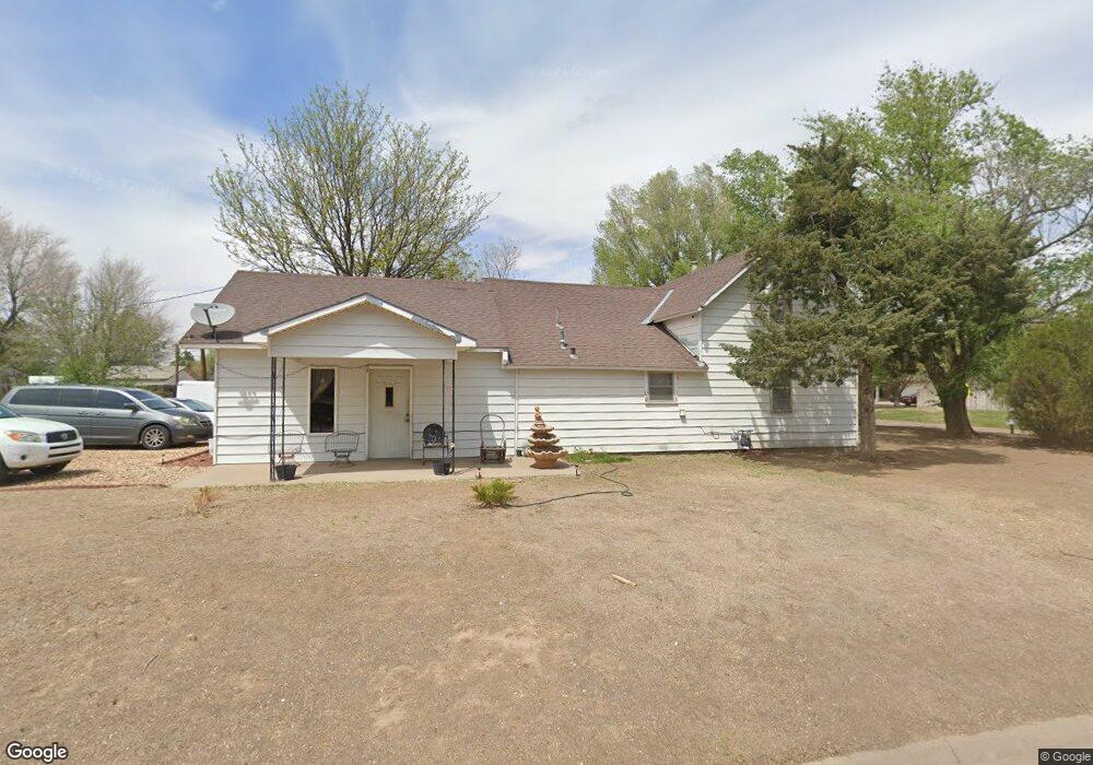 615 S Adams St, Hugoton, KS 67951 - photo 1
