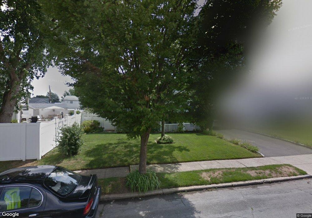 4201 Florence Rd, Bethpage, NY 11714 - photo 1