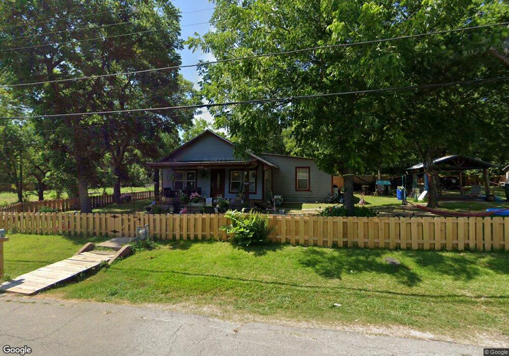 501 S 4th St, Bonham, TX 75418 - photo 1