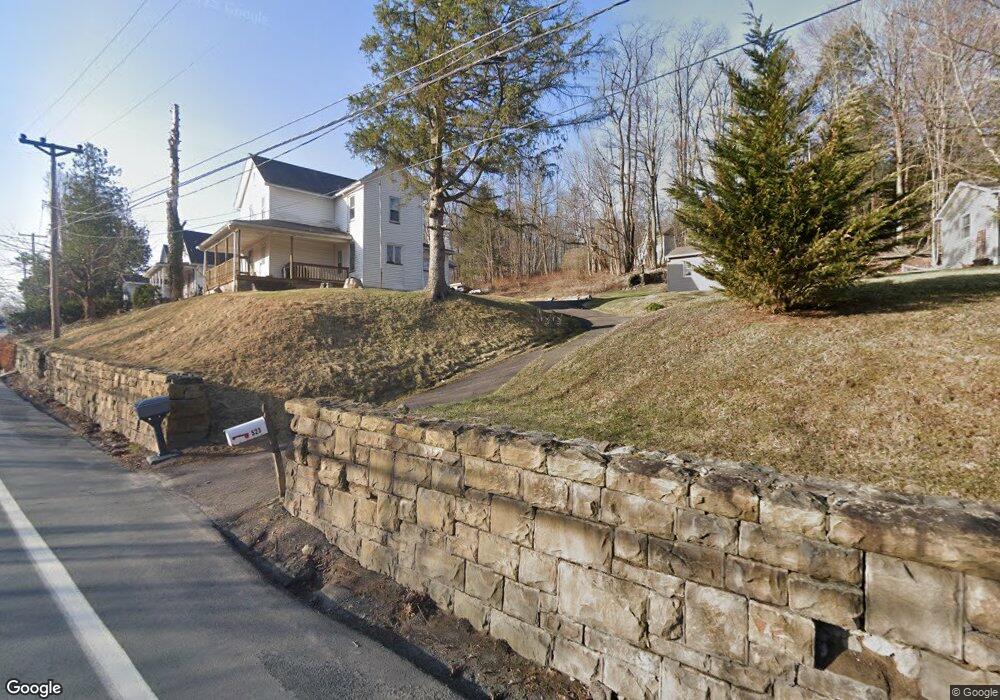 523 N Main St, Moscow, PA 18444 - photo 1