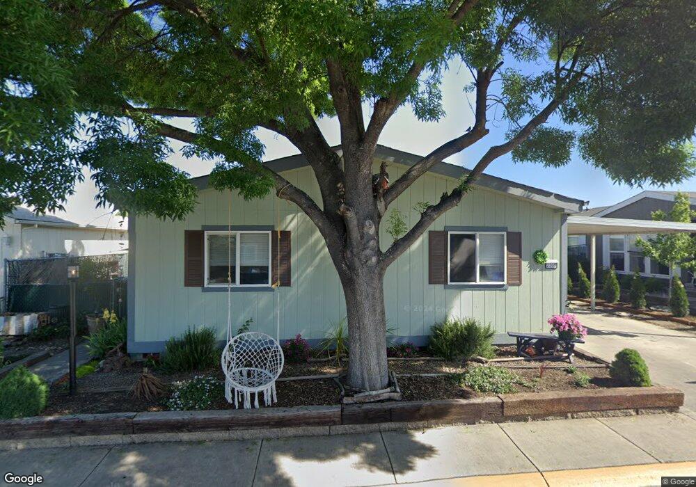 2205 Lara Ln, Central Point, OR 97502 - photo 1