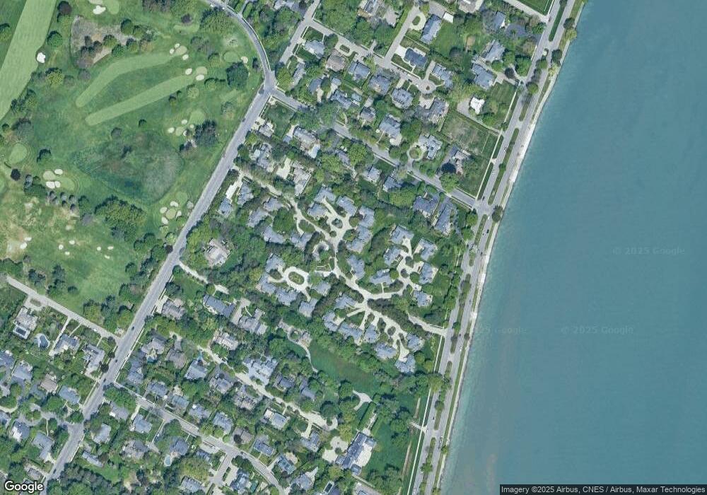 24 Windemere Place, Grosse Pointe Farms, MI 48236 - photo 1