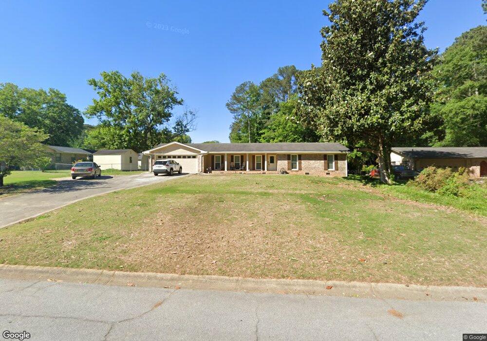 557 Rollingwood Dr, Stone Mountain, GA 30087 - photo 1