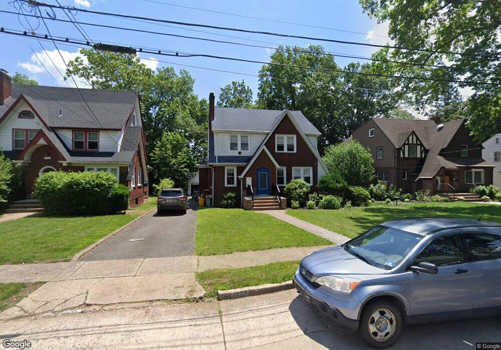 1279 Dickerson Rd, Teaneck, NJ 07666 - photo 1