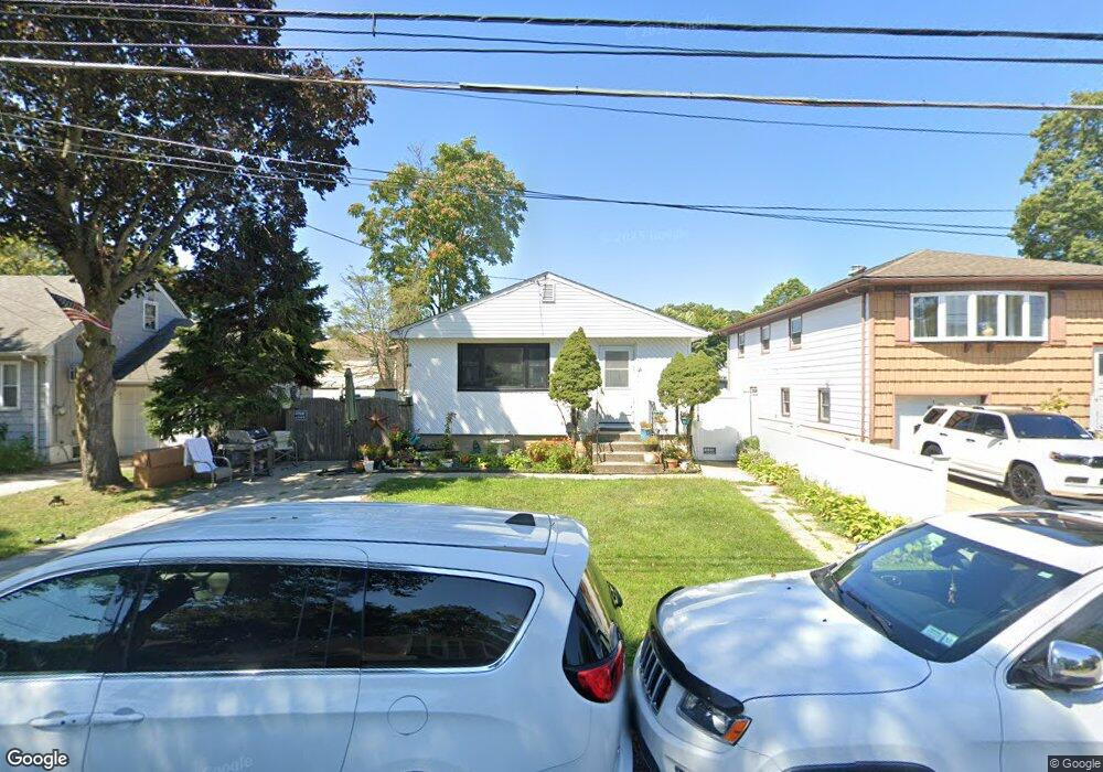 45 Brookside Ct, Copiague, NY 11726 - photo 1