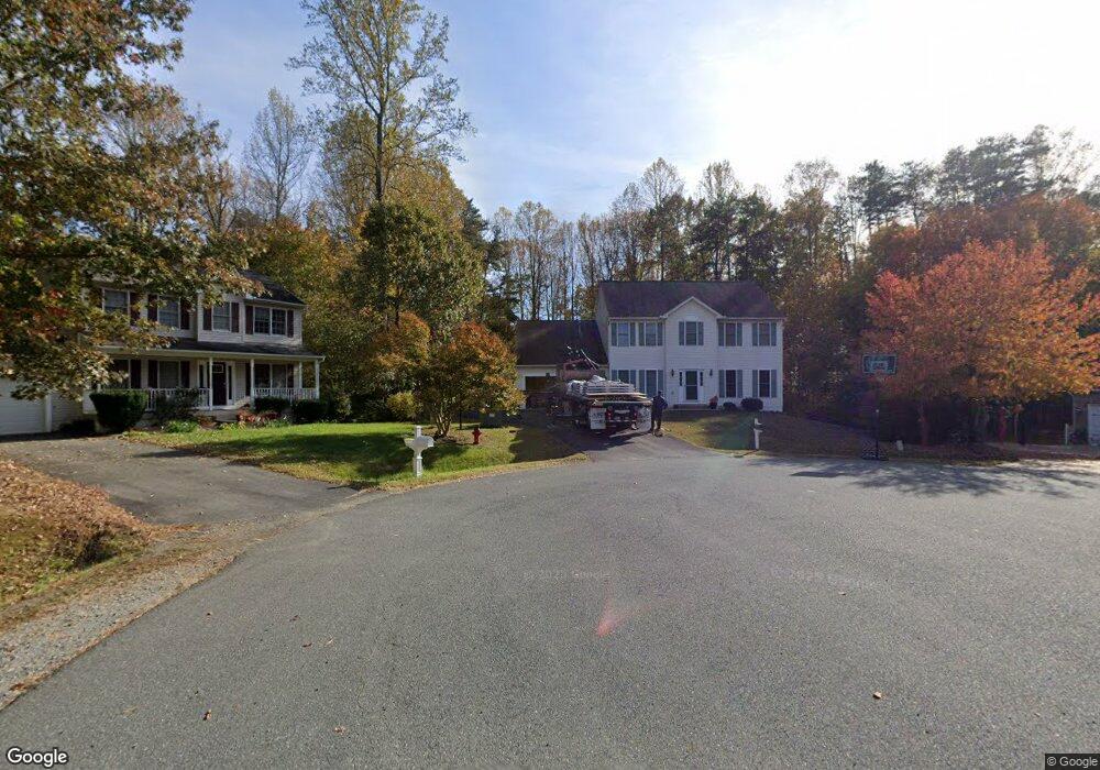 10400 Woodlake Ct, Spotsylvania, VA 22553 - photo 1